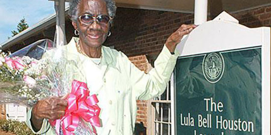 2lula-bell-houston_web750