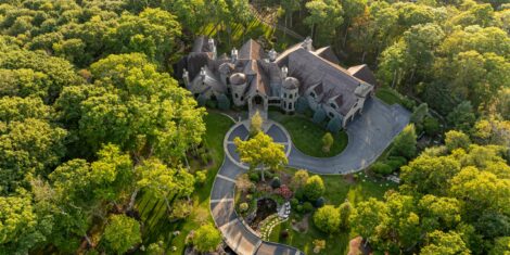 The 7.64-acre property in Banner Elk has mountain views | Photo: CAYTON PRODUCTIONS